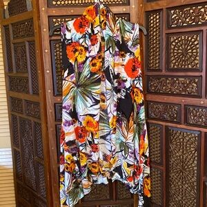 Calesas Sweater vest - bold beautiful floral